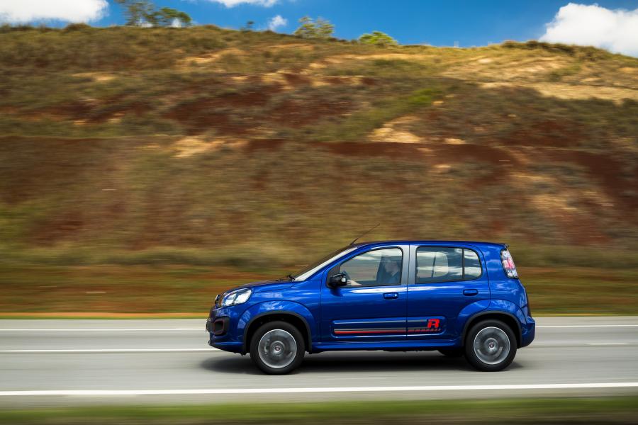  Fiat Uno Sporting 2016 года  (фото 10 из 31)